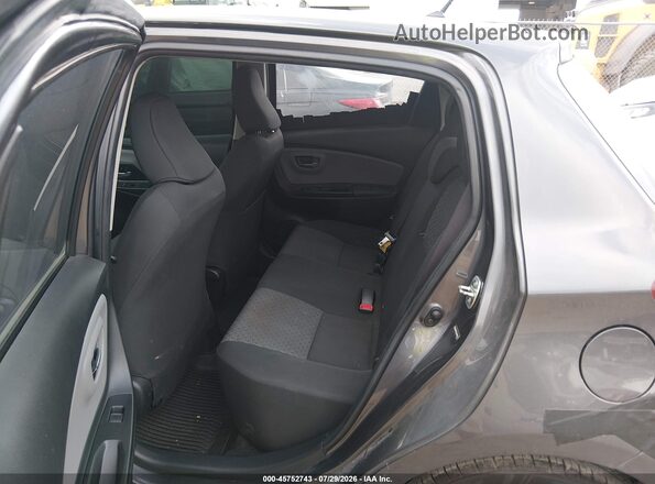 VNKKTUD32HA076117 2017 TOYOTA YARIS Gray VIN կոդի պիտակի տեսք