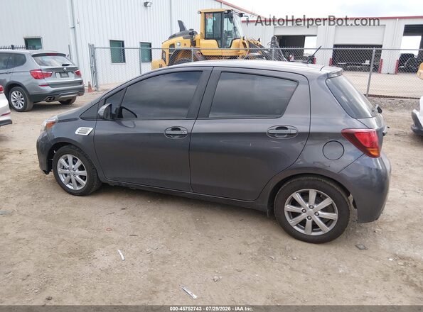 VNKKTUD32HA076117 2017 TOYOTA YARIS Gray 