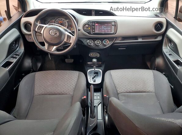 VNKKTUD32HA077803 2017 TOYOTA YARIS Gray Вид панелі приладів