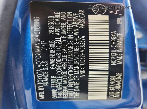 VNKKTUD32HA083374 2017 TOYOTA YARIS Blue Вид підкапотного простору