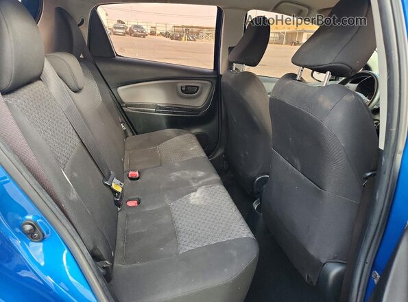 VNKKTUD32HA083374 2017 TOYOTA YARIS Blue Вид задніх сидінь