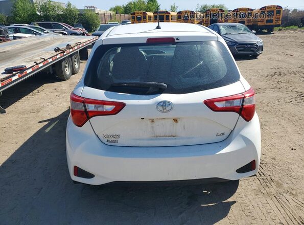 VNKKTUD32JA088032 2018 TOYOTA YARIS White უკანა ხედი