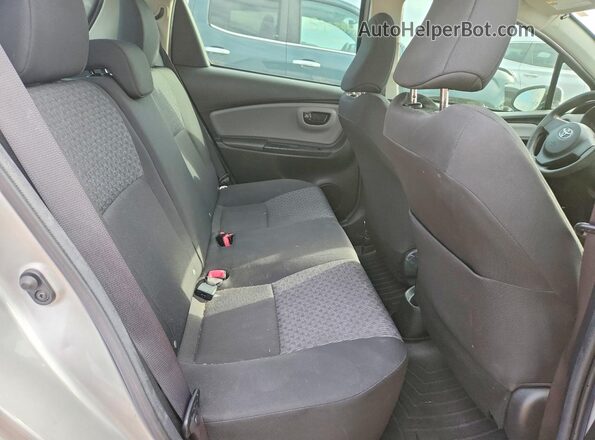 VNKKTUD33GA065822 2016 TOYOTA YARIS Silver Vista de los asientos traseros