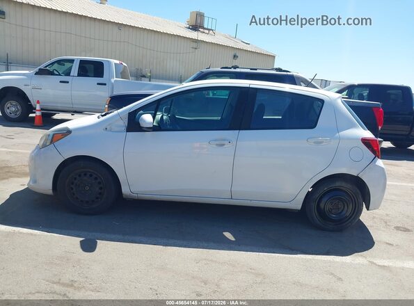 VNKKTUD33GA069367 2016 TOYOTA YARIS White სალონის 360-გრადუსიანი ხედი