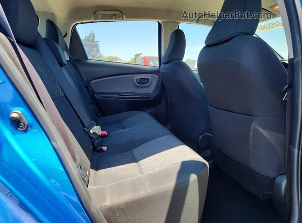 VNKKTUD35HA081327 2017 TOYOTA YARIS Blue Widok wnętrza z tyłu