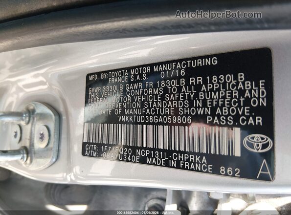 VNKKTUD38GA059806 2016 TOYOTA YARIS White Вид підкапотного простору