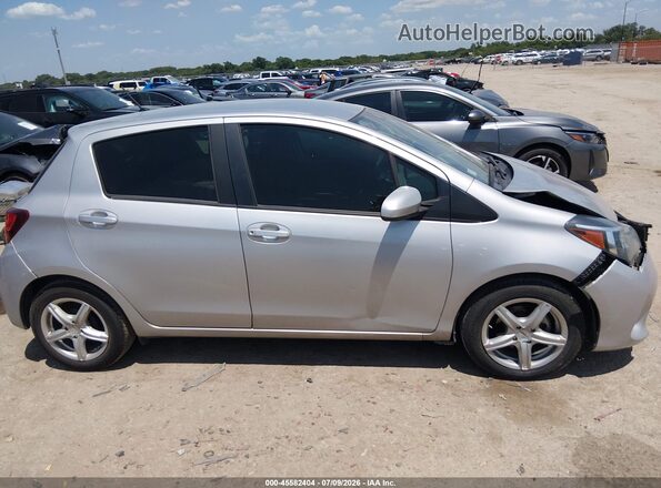 VNKKTUD38GA059806 2016 TOYOTA YARIS White Вид задньої частини салону