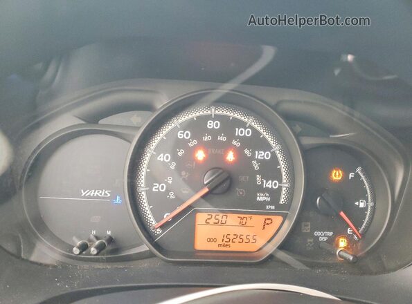 VNKKTUD38GA068148 2016 TOYOTA YARIS Gray Widok zestawu wskaźników