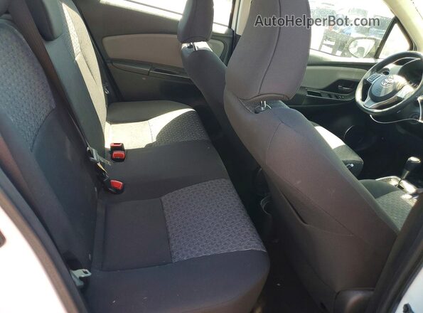 VNKKTUD3XGA058396 2016 TOYOTA YARIS White Vista de los asientos traseros