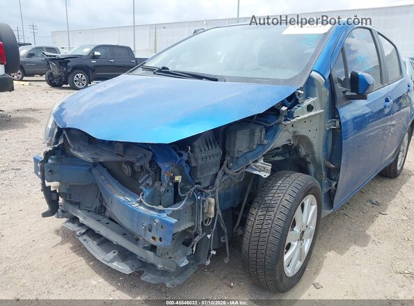 VNKKTUD3XGA064361 2016 TOYOTA YARIS Blue Vista frontal