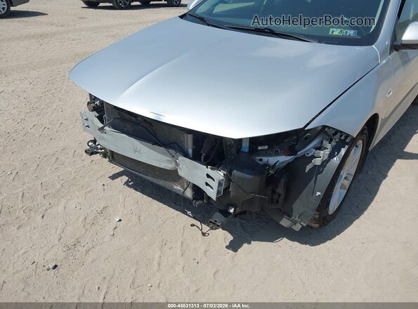 W04GL6SX3J1114745 2018 BUICK REGAL Silver Vista frontal