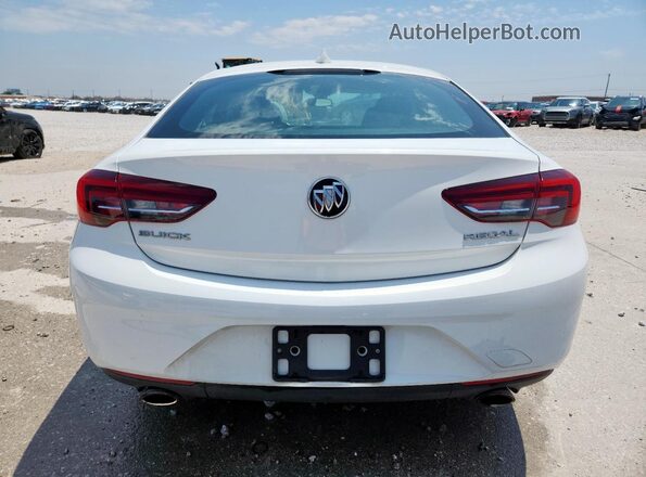 W04GL6SX6J1130082 2018 BUICK REGAL White Rear view