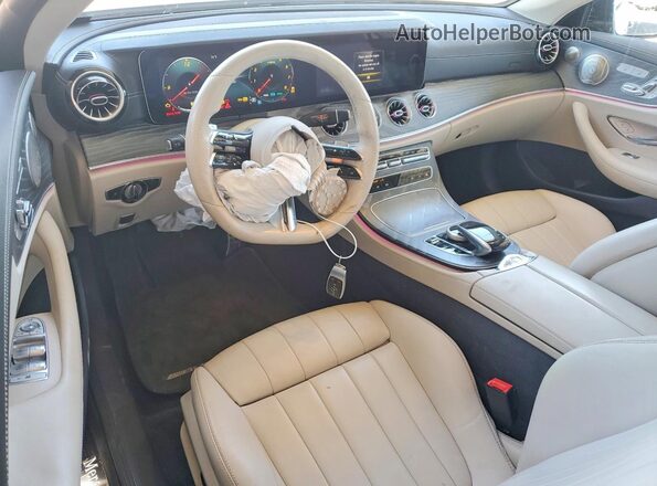 W1K1K5JBXMF169771 2021 MERCEDES-BENZ E Silver Widok deski rozdzielczej