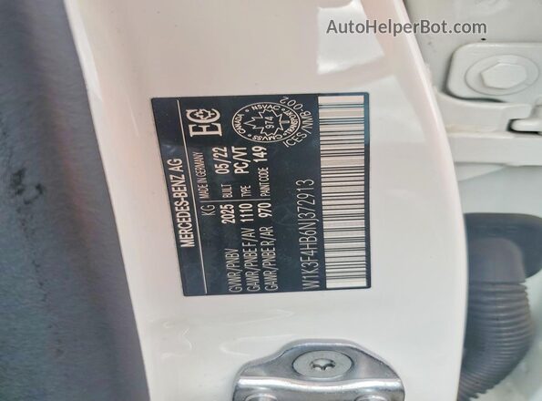 W1K3F4HB6NJ372913 2022 MERCEDES-BENZ A White Engine compartment view