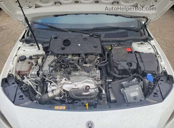 W1K3F4HB6NJ372913 2022 MERCEDES-BENZ A White Rear interior view