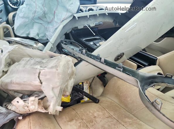 W1K3G4EB2LW045815 2020 MERCEDES-BENZ A White წინა პანელის ხედი