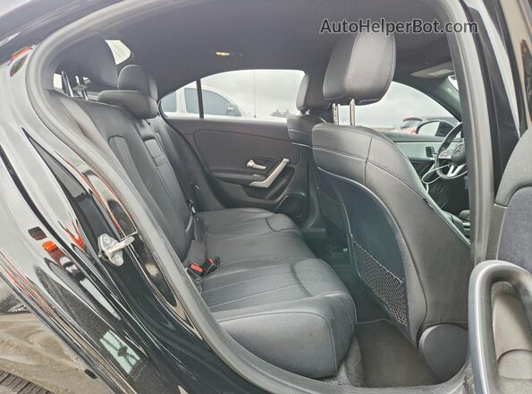 W1K3G4EB3LW043541 2020 MERCEDES-BENZ A Black Հետևի նստատեղերի տեսք