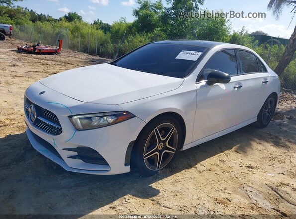 W1K3G4EB3MJ308280 2021 MERCEDES-BENZ A 220 Белый Передняя левая четверть