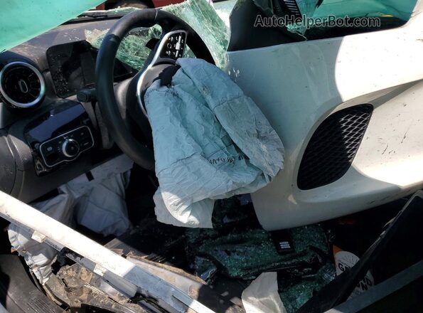 W1K3G4EB5LJ219275 2020 MERCEDES-BENZ A White Вид панелі приладів