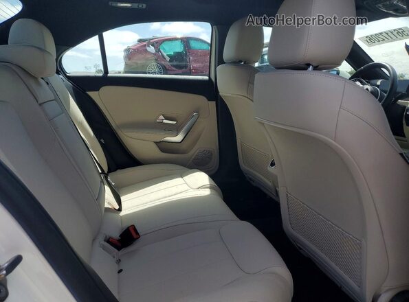 W1K3G4EB6NJ363758 2022 MERCEDES-BENZ A Белый Вид задних сидений