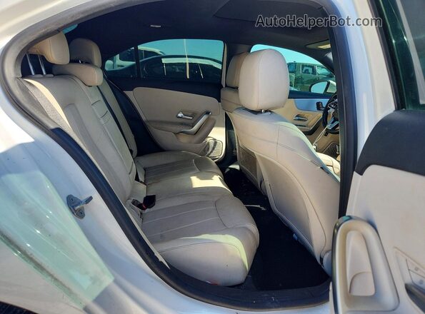 W1K3G4EB7LJ235302 2020 MERCEDES-BENZ A Белый Вид задних сидений