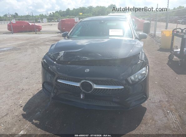 W1K3G4EB8LJ206178 2020 MERCEDES-BENZ A 220 Черный Вид щитка приборов