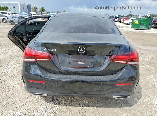 W1K3G4EB9NJ339972 2022 MERCEDES-BENZ A Black Вид ззаду