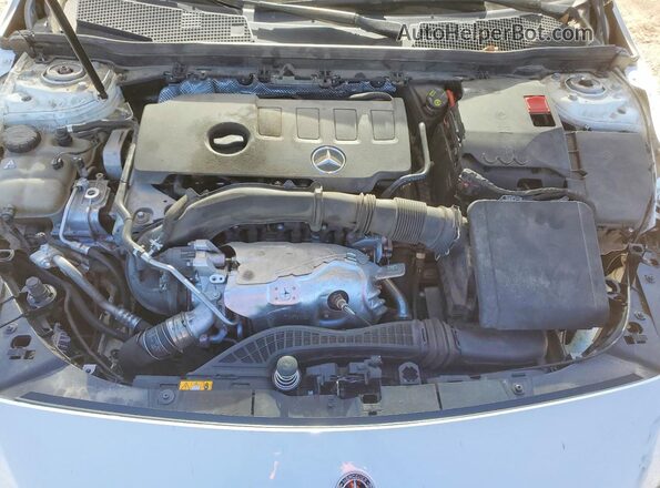 W1K3G4EBXLJ212404 2020 MERCEDES-BENZ A Белый Вид задней части салона