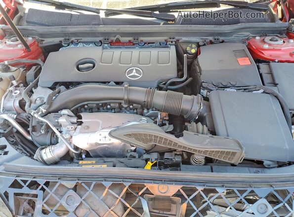 W1K3G4EBXLW043763 2020 MERCEDES-BENZ A Red Vista interior trasera