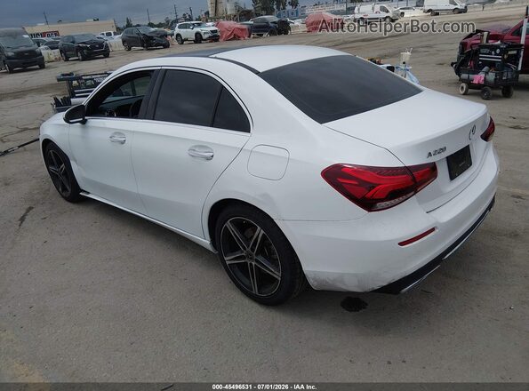 W1K3G4EBXNJ324770 2022 MERCEDES-BENZ A 220 White Trasero izquierdo