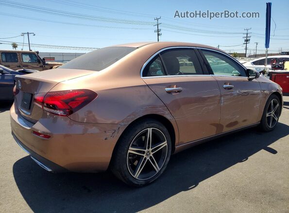 W1K3G4EBXNJ371118 2022 MERCEDES-BENZ A Tan Հետևի աջ