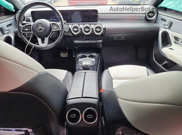 W1K3G4FB4LW047791 2020 MERCEDES-BENZ A Черный Вид панели приборов