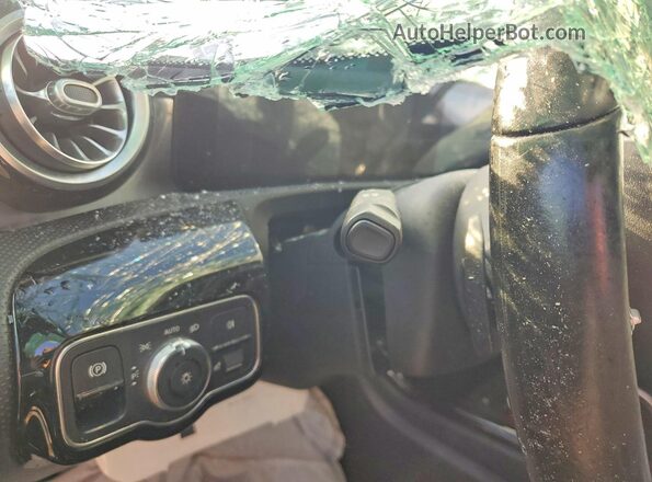 W1K3G4FB6MJ316436 2021 MERCEDES-BENZ A Black Սարքավորումների վահանակի տեսք