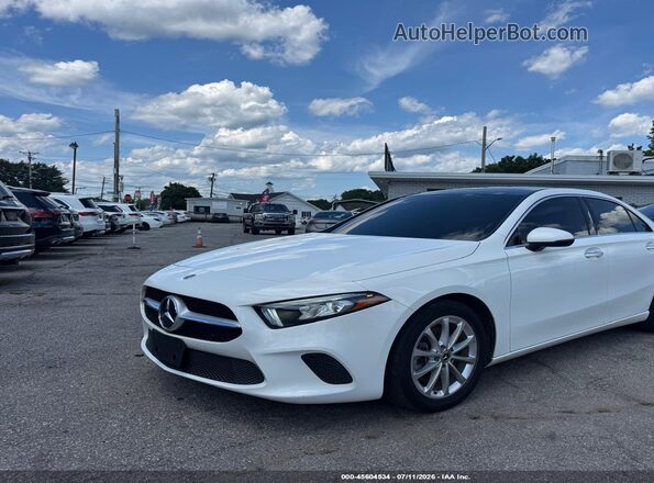 W1K3G4FB9MJ267992 2021 MERCEDES-BENZ A White Vista tres cuartos delantera izquierda