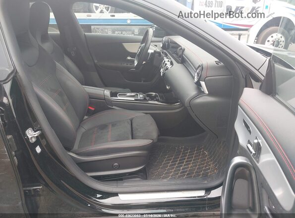 W1K5J4HB1SN497619 2025 MERCEDES-BENZ CLA-CLASS Black Սալոնի դիմացի տեսք