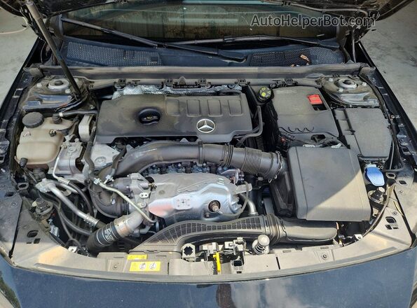 W1K5J4HB3NN286135 2022 MERCEDES-BENZ CLA-CLASS Black Սալոնի հետևի տեսք