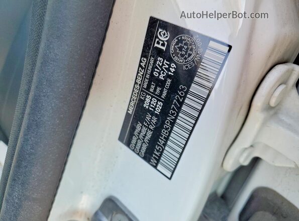 W1K5J4HB3PN377263 2023 MERCEDES-BENZ CLA-CLASS White ძრავის განყოფილების ხედი