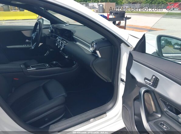 W1K5J4HB7SN512916 2025 MERCEDES-BENZ CLA-CLASS White Սալոնի դիմացի տեսք