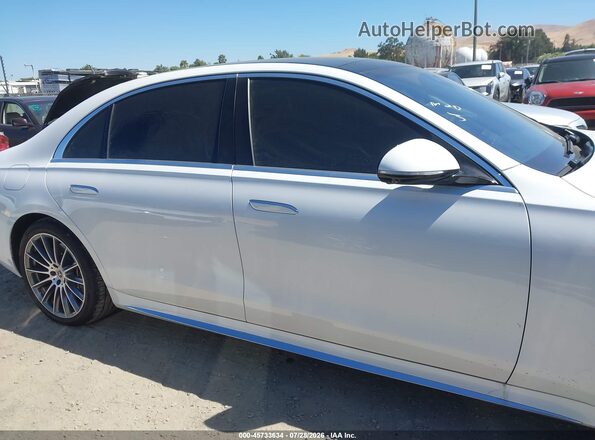 W1K6G6KB4RA266867 2024 MERCEDES-BENZ S-CLASS White Widok wnętrza z tyłu