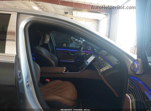 W1K6X7KB8RA243193 2024 MERCEDES-BENZ MAYBACH S 680 Черный Вид салона спереди