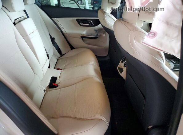 W1KAF4GB7PR096965 2023 MERCEDES-BENZ C White Vista de los asientos traseros