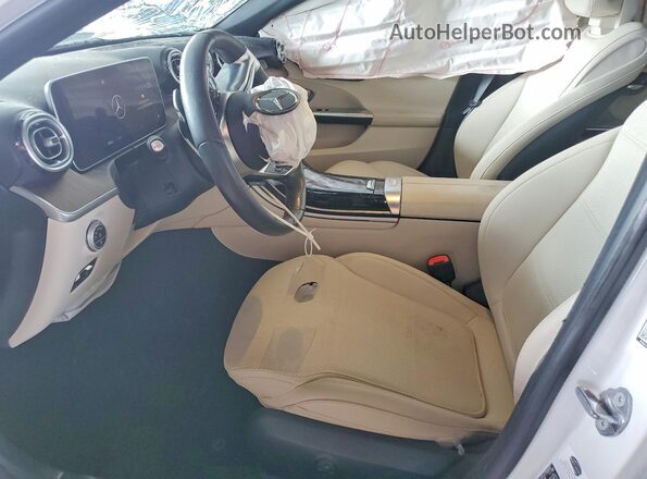 W1KAF4GB7PR096965 2023 MERCEDES-BENZ C White Vista interior delantera