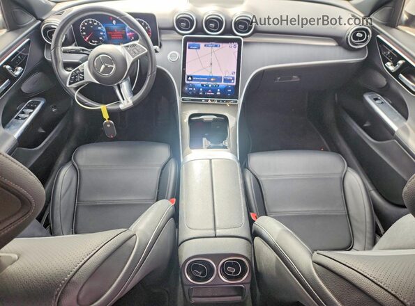 W1KAF4GB8PR089829 2023 MERCEDES-BENZ C White Vista del salpicadero