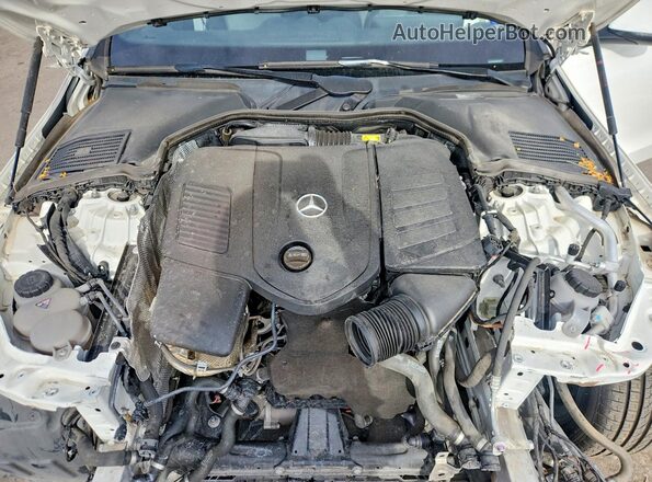 W1KAF4GB8PR089829 2023 MERCEDES-BENZ C White Vista interior trasera