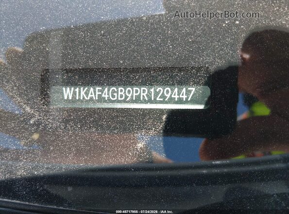 W1KAF4GB9PR129447 2023 MERCEDES-BENZ C-CLASS White Widok komory silnika