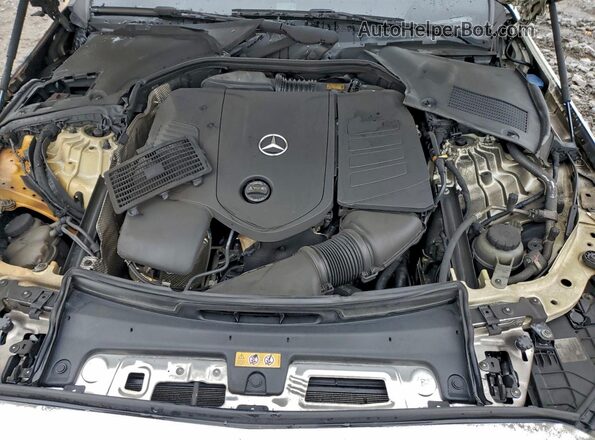W1KAF4GBXPR097446 2023 MERCEDES-BENZ C White Widok wnętrza z tyłu