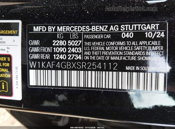 W1KAF4GBXSR254112 2025 MERCEDES-BENZ C-CLASS Black Vista del compartimento del motor