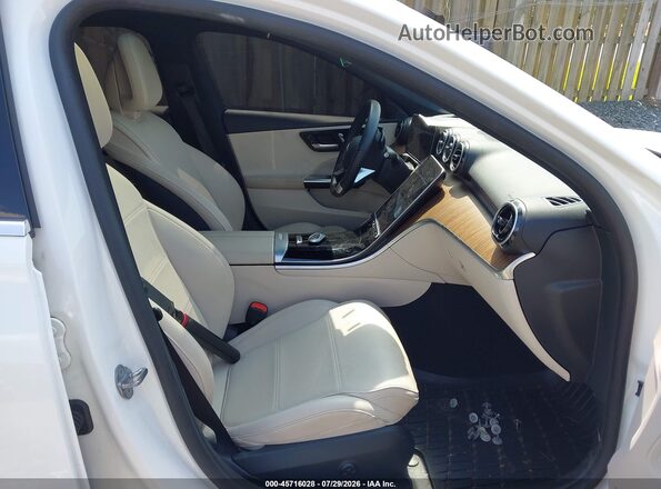 W1KAF4HB2RR160718 2024 MERCEDES-BENZ C-CLASS White Vista interior delantera