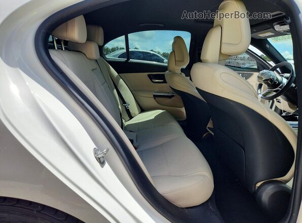 W1KAF4HB3PR101402 2023 MERCEDES-BENZ C White უკანა სავარძლების ხედი