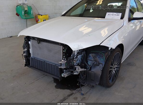 W1KAF4HB3SR250563 2025 MERCEDES-BENZ C-CLASS Белый Вид спереди
